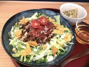 横浜マルニカフェダイニングの画像