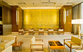 ラグジュアリーブランドカフェの画像