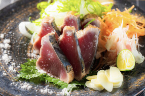 根津巡りやの画像