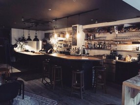 L'occas -bar a vin- (ロカス 西天満)の画像