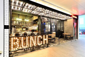 鉄板とワイン BUNCHの画像