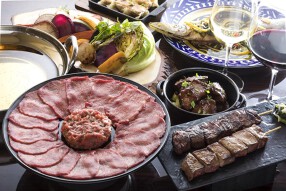 萬屋二平 横浜ランドマークの画像