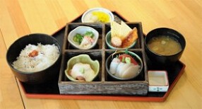 寿司割烹　山水の画像
