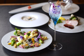 Museum Restaurant  THE MOONの画像