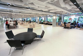 マッシュグループ本社　社員食堂の画像