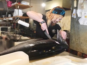 立ち食い鮨三四郎　大阪駅前第2ビル店の画像