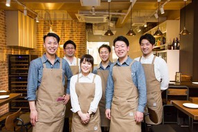 炭火イタリアンバル　ラグの画像