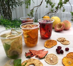 大手メーカーショールーム併設カフェの画像