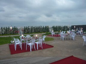 デジサーフ　CIAL鶴見屋上バーベキューテラスの画像