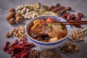 日本初上陸麻辣湯ブランドの画像