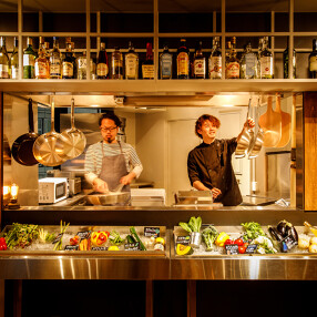 炭焼き塊肉ときどきチーズ 梅田テラス店の画像