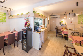 街のイタリア料理屋さん ポン吉の画像