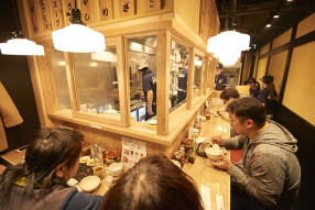 餃子歩兵銀座店の画像