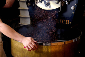 カフェロストロの画像