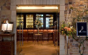 GINZA LA TOURの画像