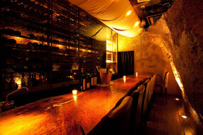 Wine Bar 繭の画像