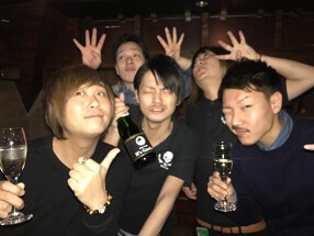 shot style FEATHER's Barの画像