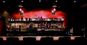 Bar & dining Threeの画像