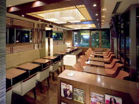 トラベルカフェ池袋西口店の画像