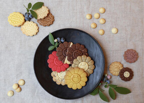 となりの開花堂の画像