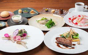 エ・オ＜ベルナール・ロワゾー・スィニャテュール＞の画像