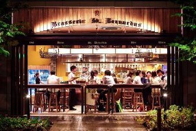 ブラッスリー　セント・ベルナルデュスの画像