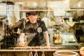 とり屋台の画像