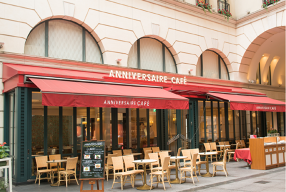 アニヴェルセル表参道　カフェの画像