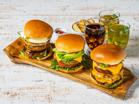 BLACK ROCKS burgerの画像