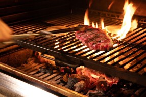 炭焼肉 steak 「irori」の画像