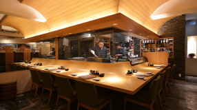 地鶏の生産農家直営店 一石三鳥の画像