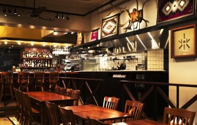 Hummingbirds'’hillの画像