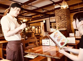 FarD HEP FIVE店の画像