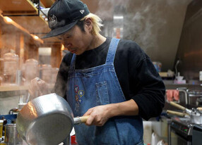 ガモウスマイルの画像