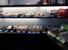 洋菓子ブルメン本店の画像