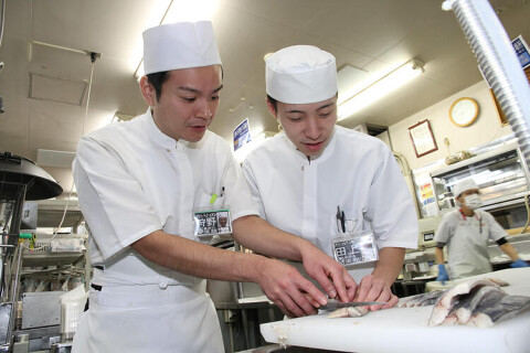 回転寿しトリトン 円山店の画像