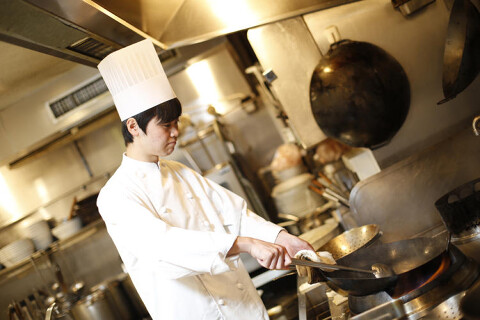 謝朋殿本店　新宿110ビル店の画像