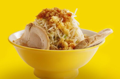 噛まずに啜れの画像