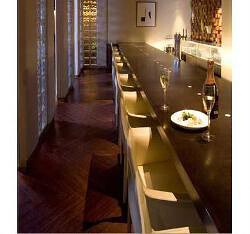 DINING & BAR　room の画像