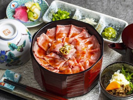 うし重 てらおかの画像