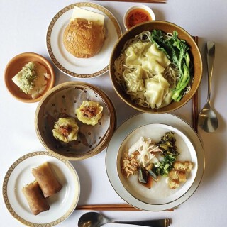 CHINA TONGUEの画像