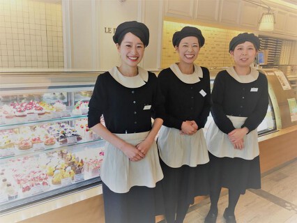 LE　PINEAU　本店の画像