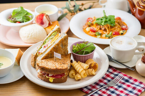 cafe Teaser 呼続店の画像