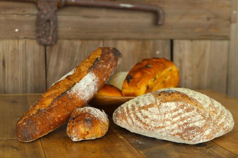 手紙舎のパンやさんの画像