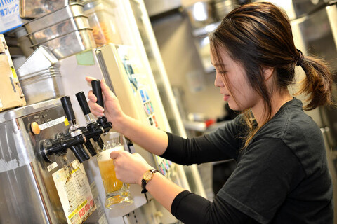 炭火焼ヤマハチ商店 梅田茶屋町店の画像