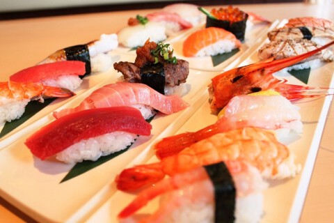 本格回転寿司　ぼて六甲店の画像