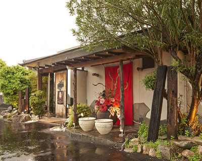 炭火焼鳥ダイニングROBATA家 篤まるの画像