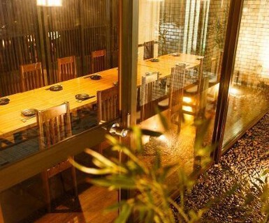 炭火焼鳥 煙の画像