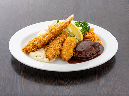 洋食とビールフレンドシップの画像