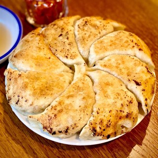 餃子と小籠包 キリンの画像